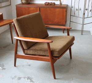  in finding and selling vintage, Mid-Century furniture and accessories